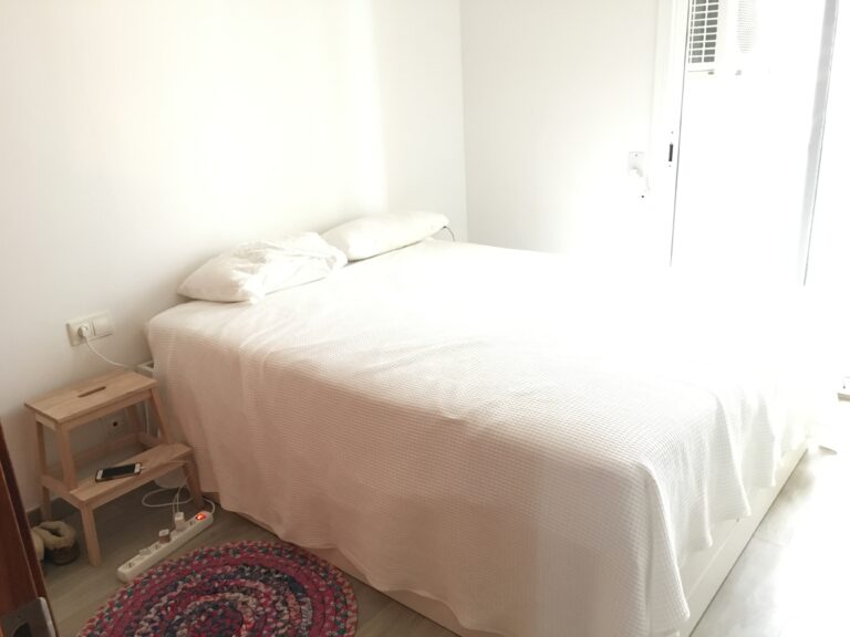 Primary bed
